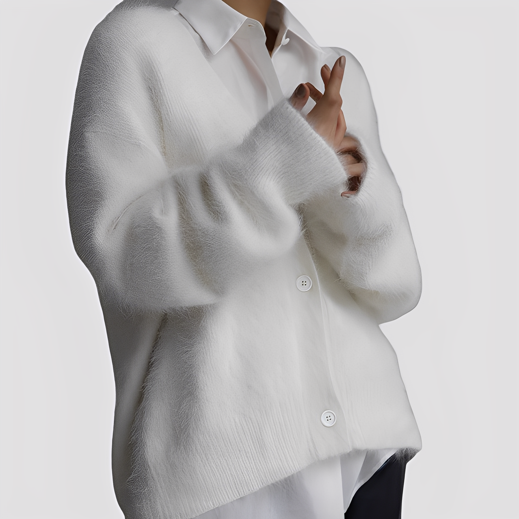 Lavena – Women's Sweater in Black