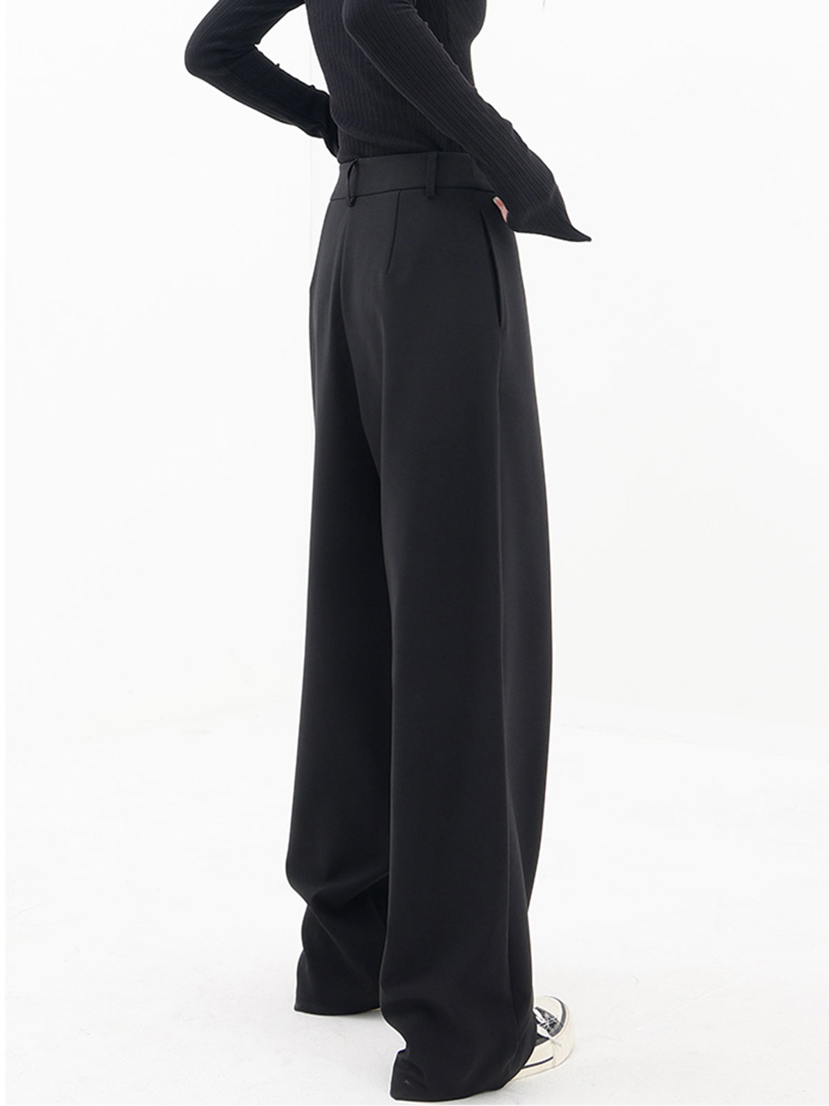 Thalia – Wide Pants with Diagonal Cut product image