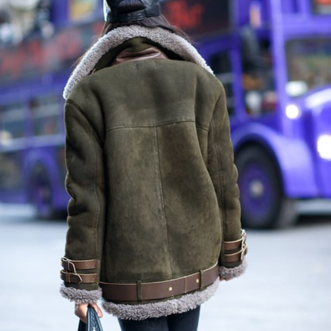 Cassandra - Warm and comfy jacket