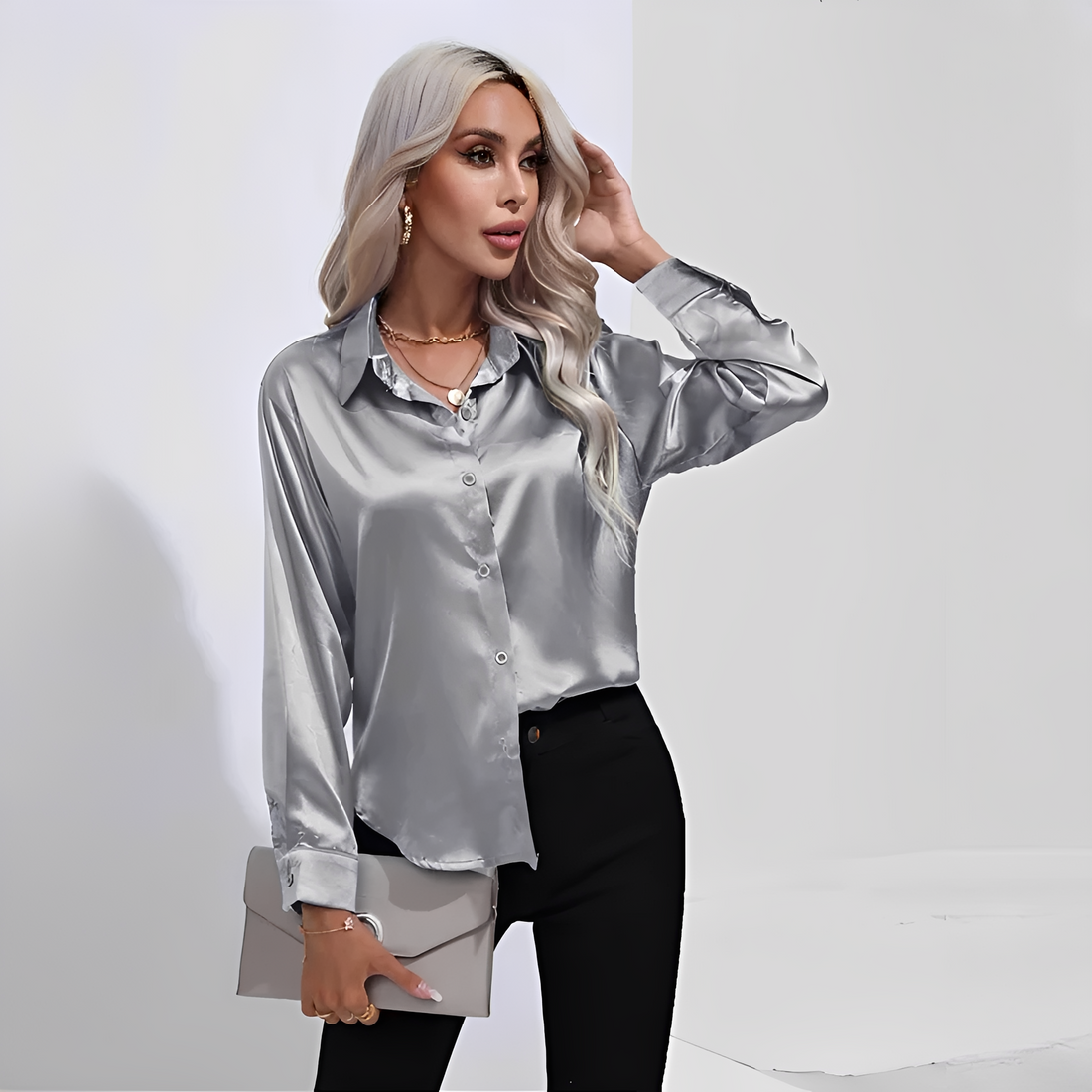 Liliane - Stylish top with extended sleeves