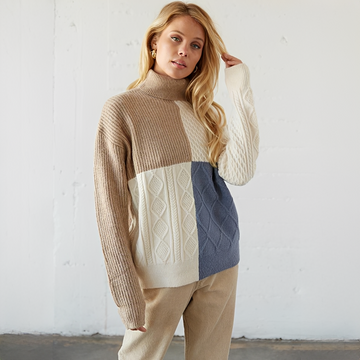 Women's Colorblock Turtleneck Sweater - Relaxed Fit Long-Sleeve Pullover